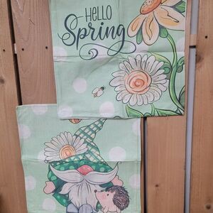 Pair of Canvas Pillow Covers Hello Spring Green Gnome Hedgehog Bee 18x18" New